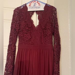 Lulu’s Maroon long dress - size medium